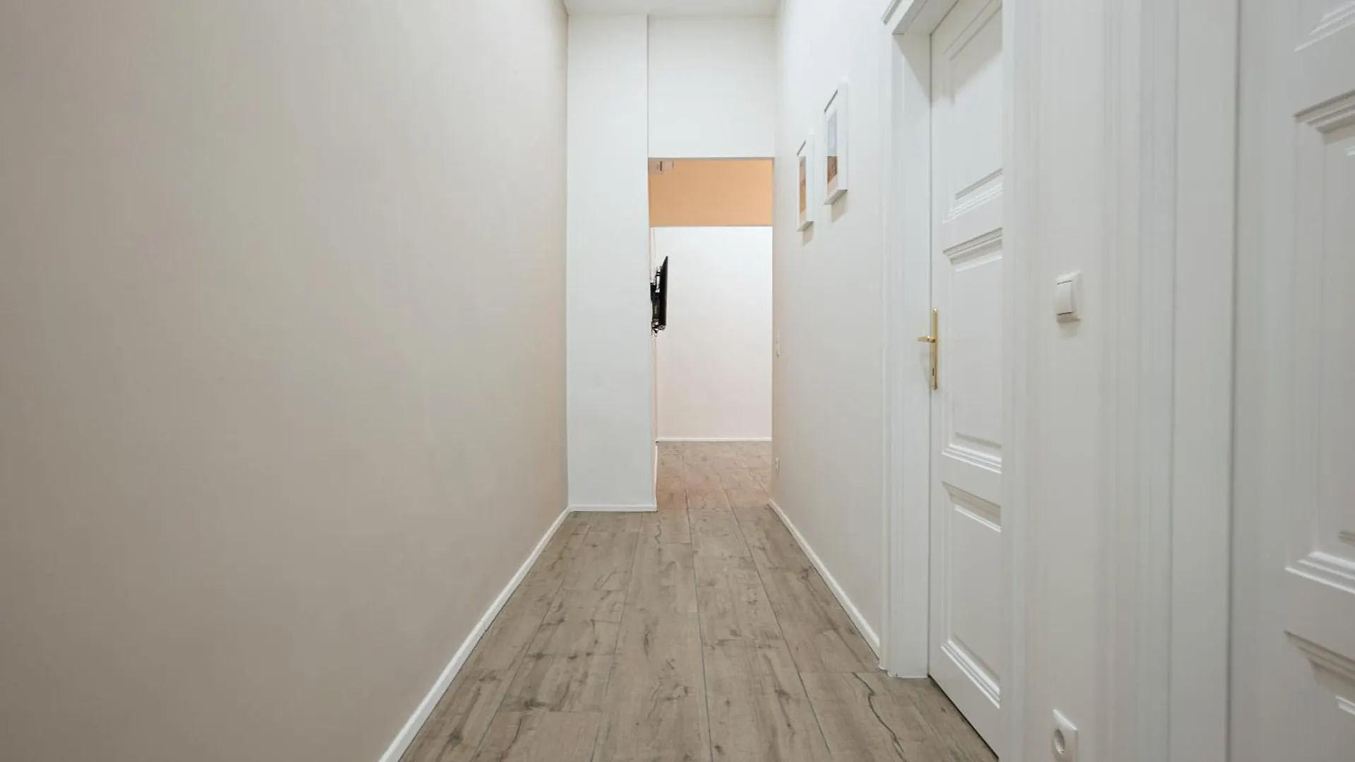 71M² Modern Apartment In The Heart Of The City Vienna 0*,  Austria